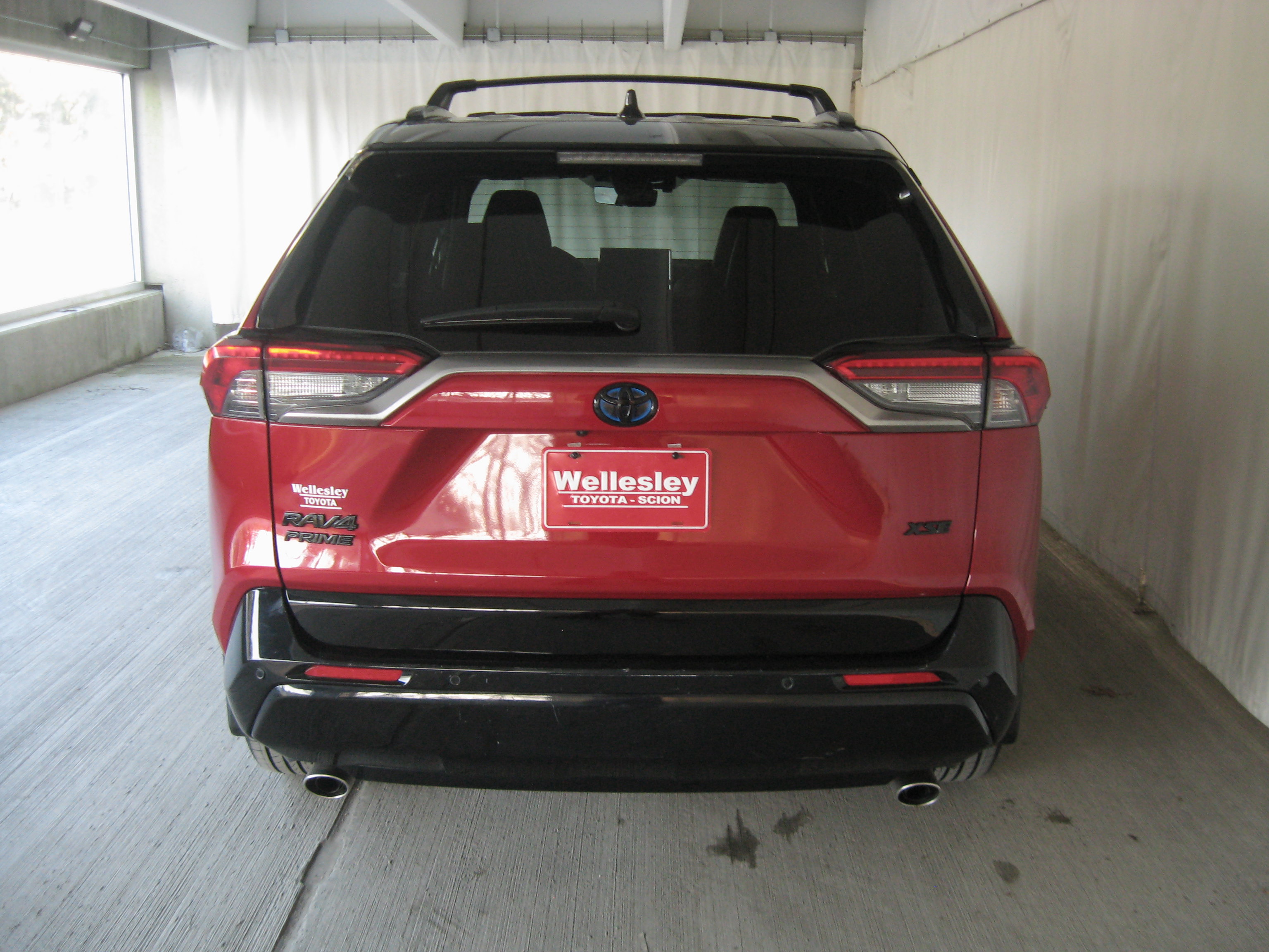 Used 2021 Toyota RAV4 XSE w/ Premium Package image 28
