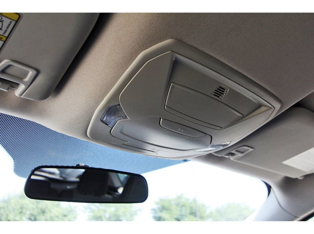 Used 2019 Ford Escape SE image 25