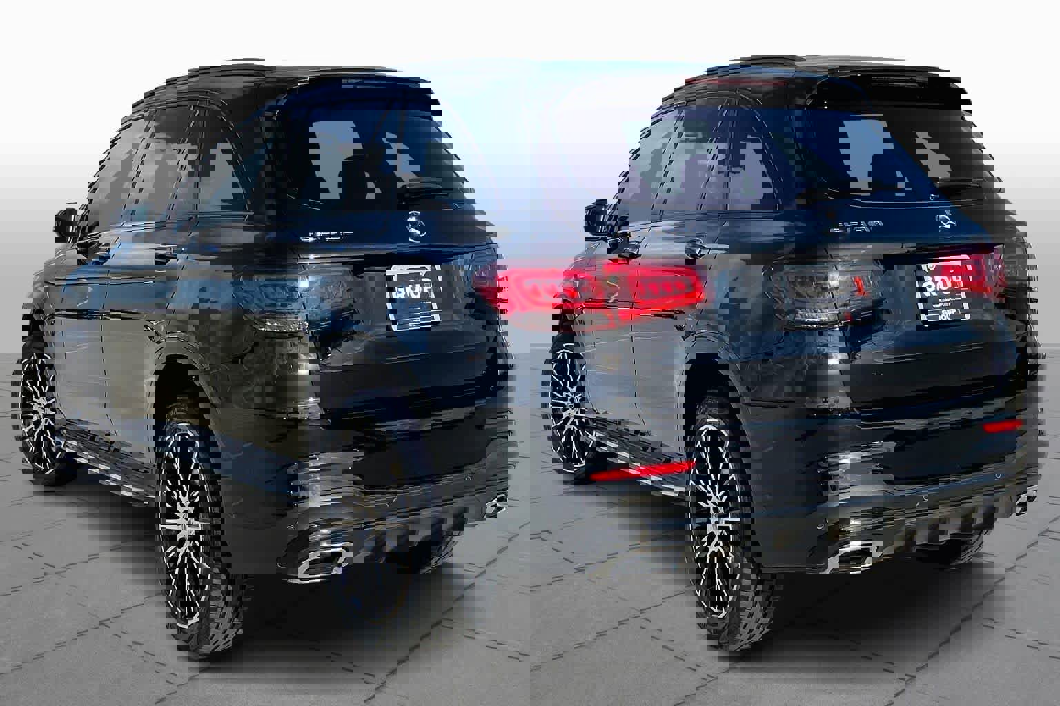 Used 2022 Mercedes-Benz GLC 300 image 11