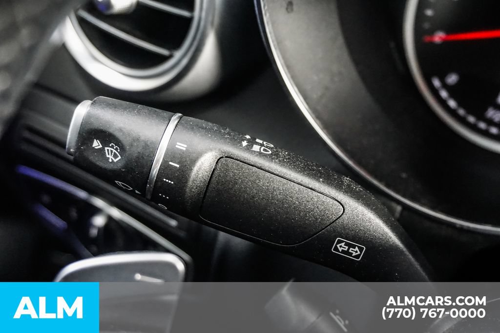 Used 2022 Mercedes-Benz GLC 300 4MATIC Coupe image 32