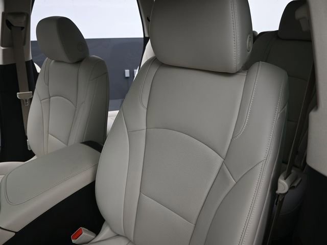 Used 2024 Buick Enclave Essence w/ Technology Package image 13