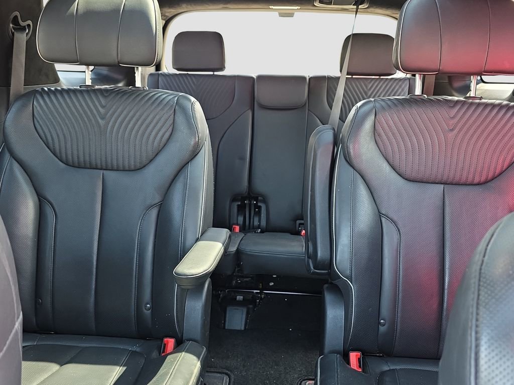 Used 2024 Hyundai Palisade Calligraphy image 12