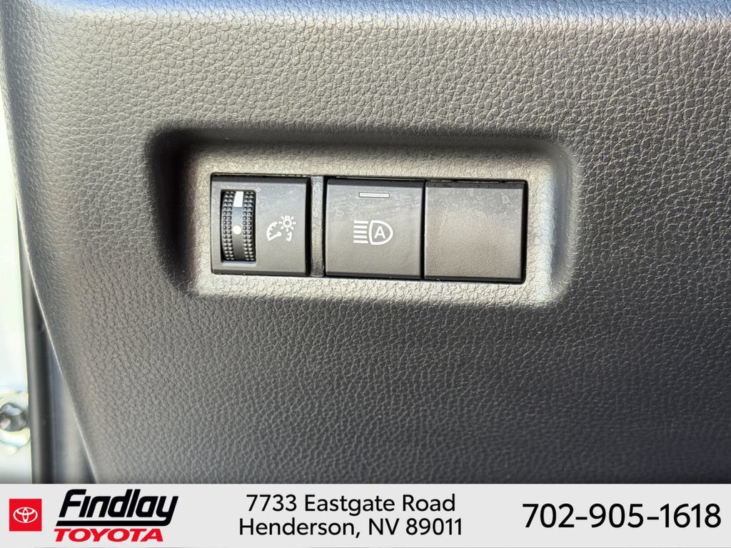 Used 2022 Toyota RAV4 LE w/ Carpet Mat Package (TMS) FWD image 22