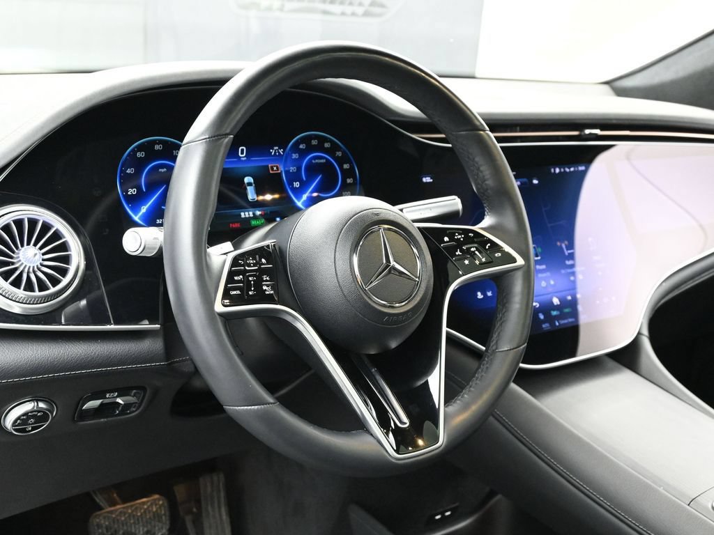 Used 2023 Mercedes-Benz EQS 580 4MATIC SUV image 30