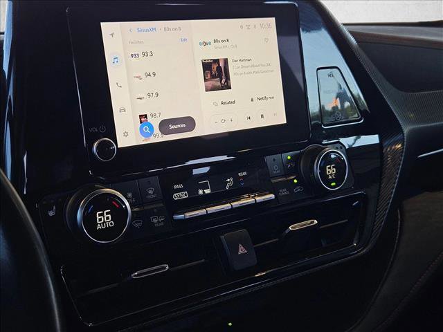 Used 2023 Toyota Highlander XSE image 8