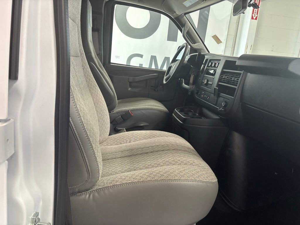 New 2025 Chevrolet Express 2500 Work Van w/ Driver Convenience Package image 35