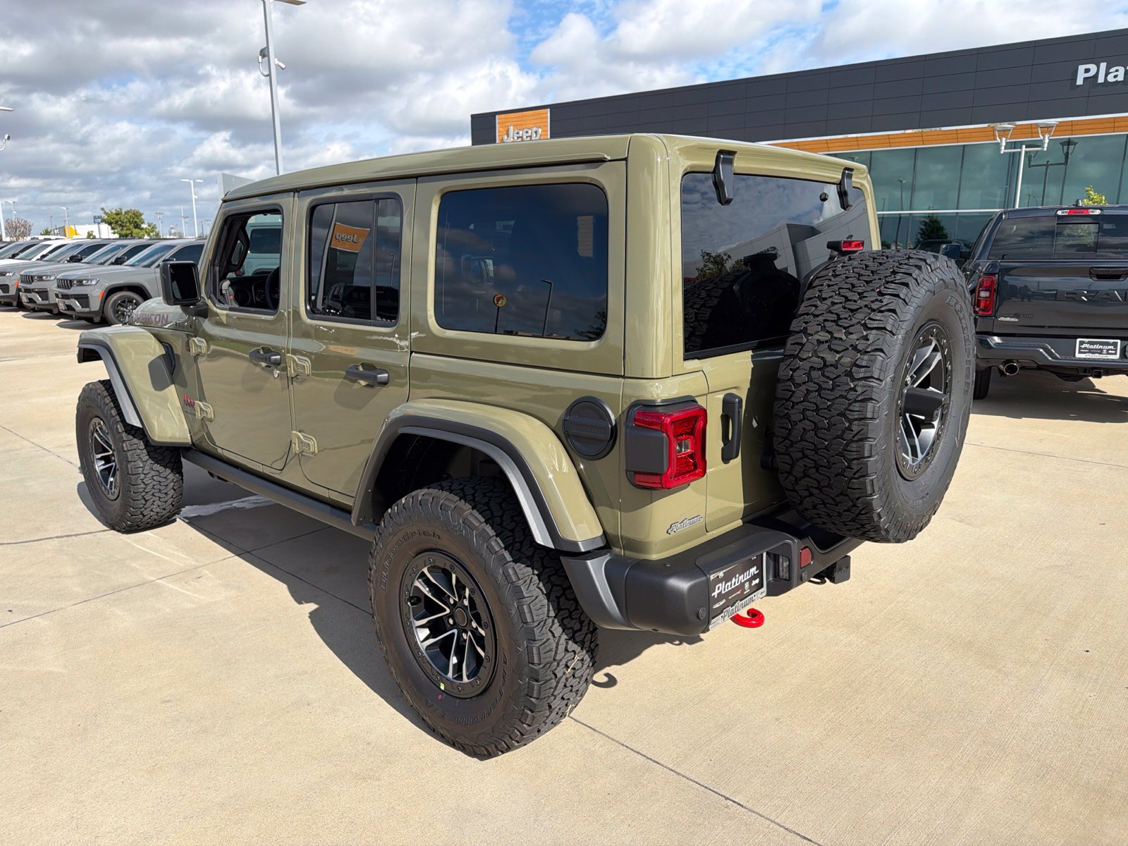 New 2027 Jeep Wrangler Unlimited Rubicon AWD/4WD image 3