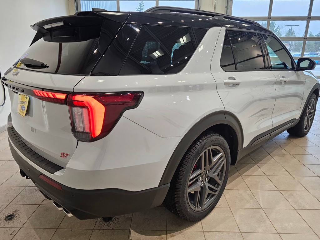 New 2026 Ford Explorer ST w/ Sun And Sound Package image 5