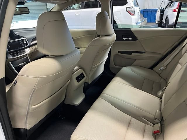 Used 2015 Honda Accord EX-L image 17