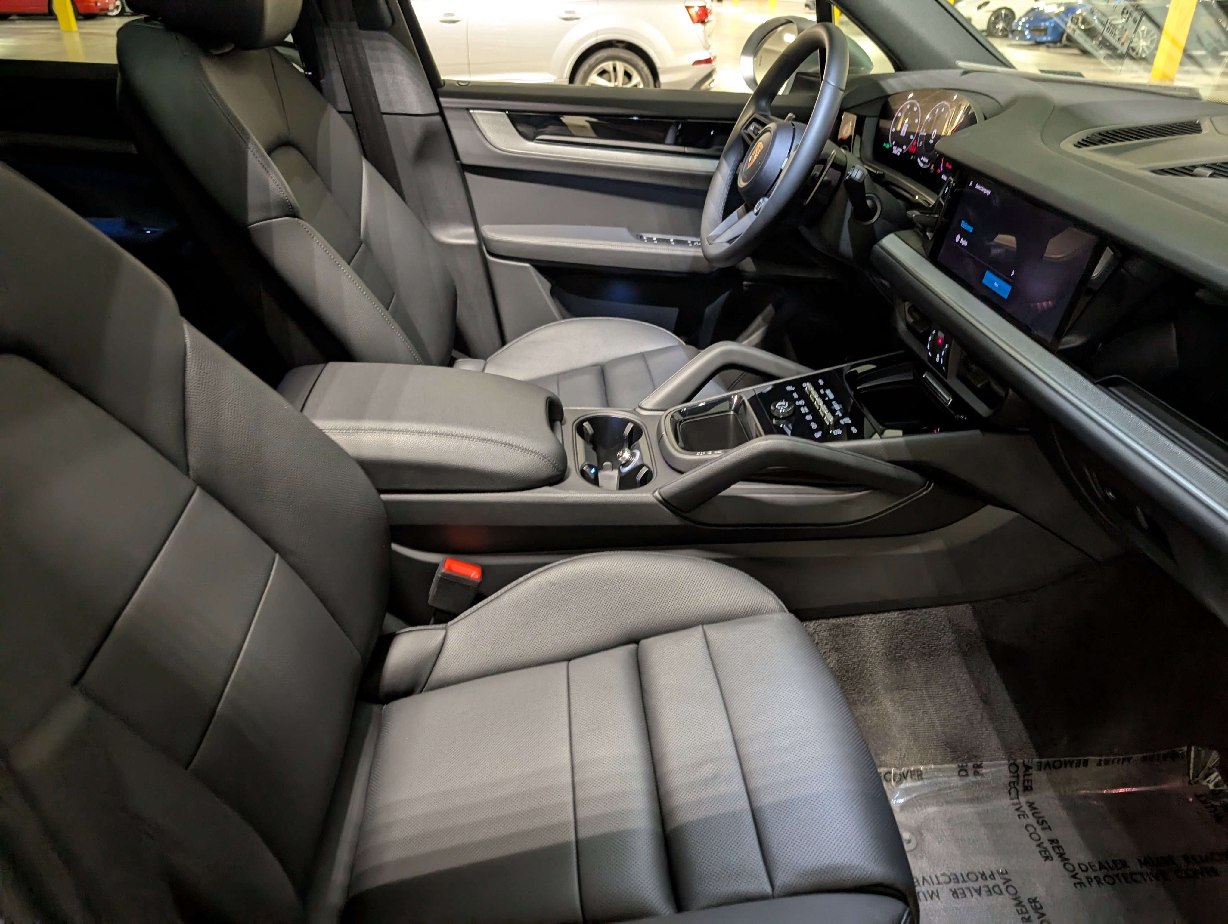 Certified 2025 Porsche Cayenne image 26