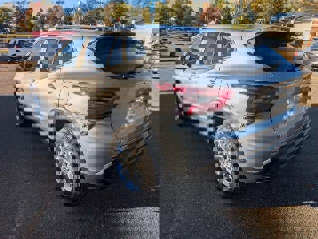 Used 2024 Chevrolet Trax LS w/ LS Convenience Package image 4