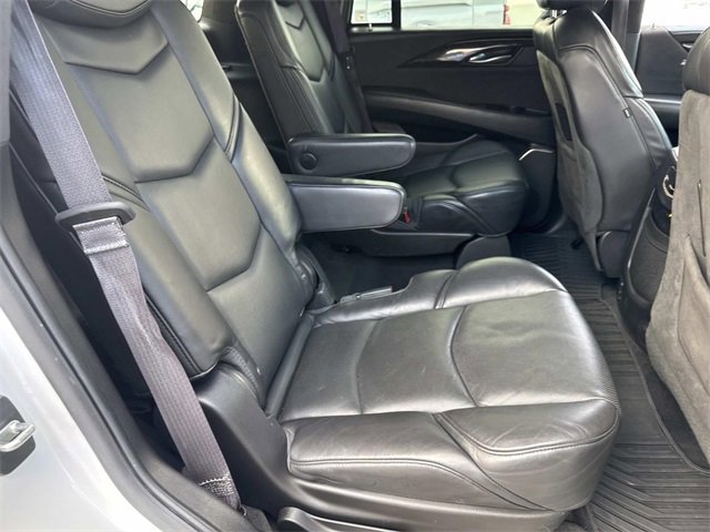 Used 2016 Cadillac Escalade Platinum image 12