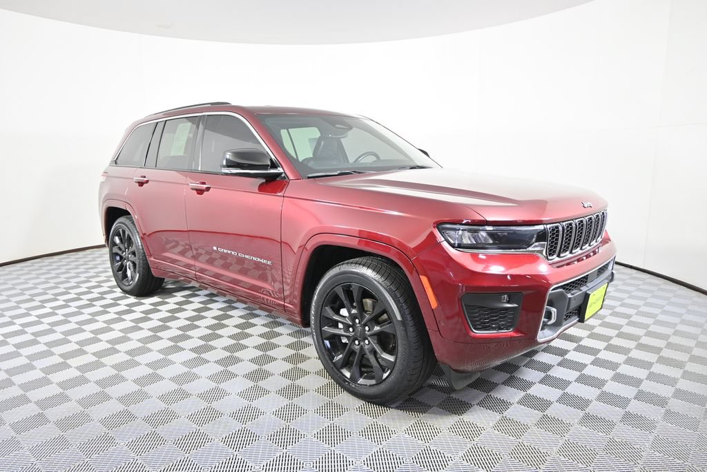 Used 2022 Jeep Grand Cherokee Overland AWD/4WD image 9