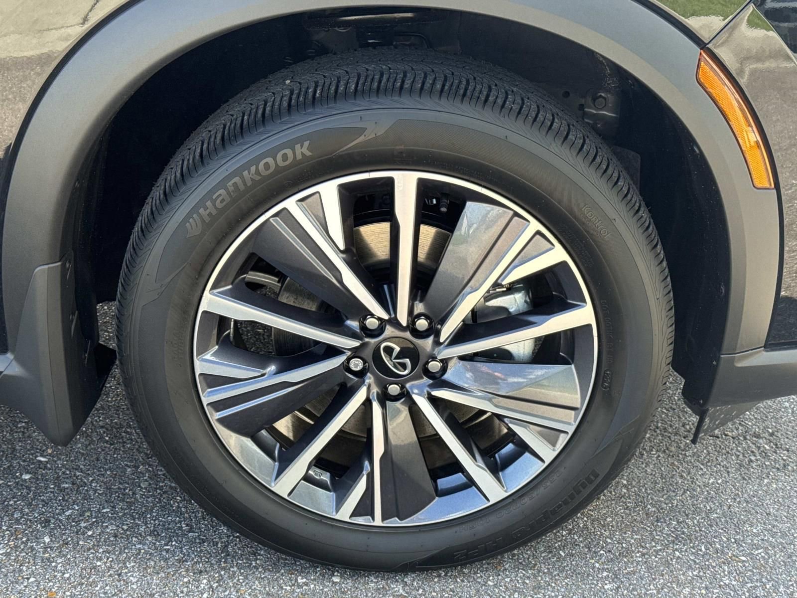 New 2027 INFINITI QX60 Luxe w/ Cargo Package AWD/4WD image 3