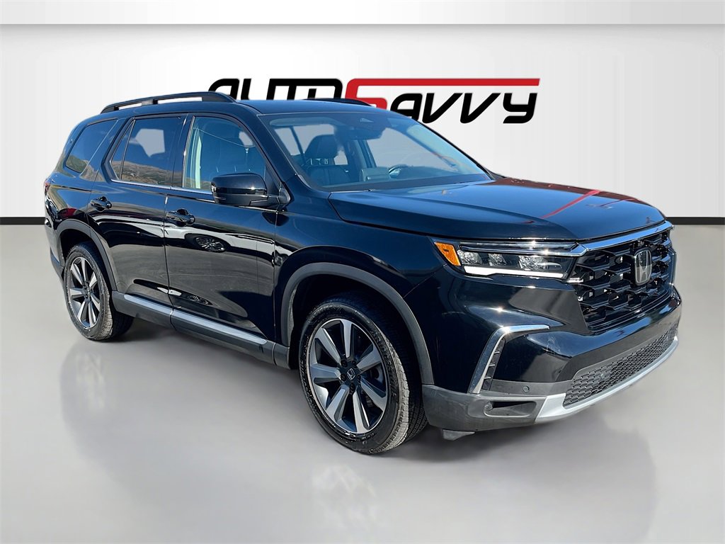 Used 2025 Honda Pilot Elite