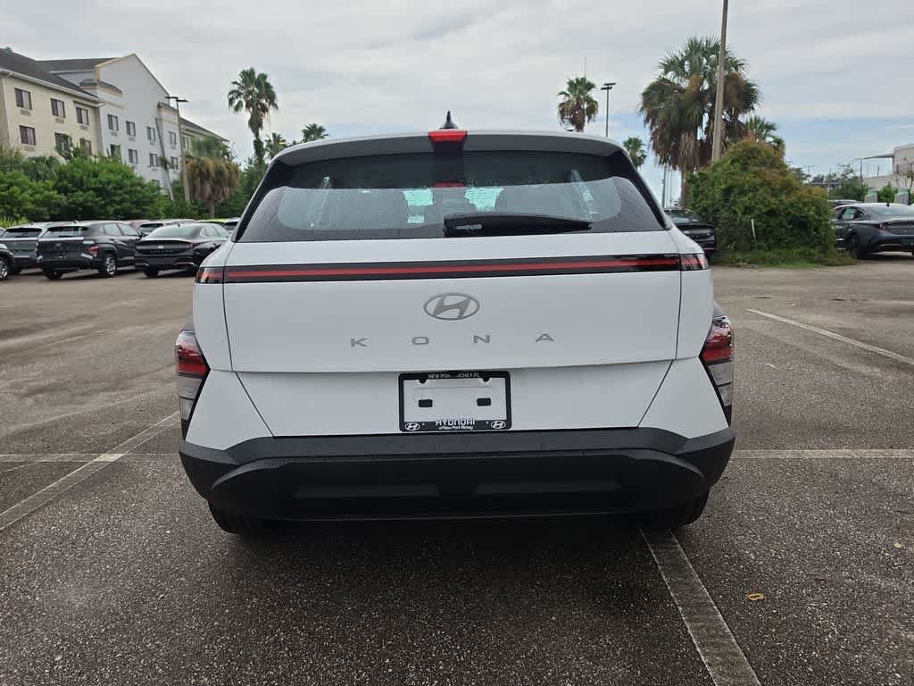New 2027 Hyundai Kona SE FWD image 6