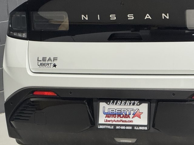 New 2026 Nissan Leaf Platinum+ w/ Cargo Package (Platinum+) FWD image 24
