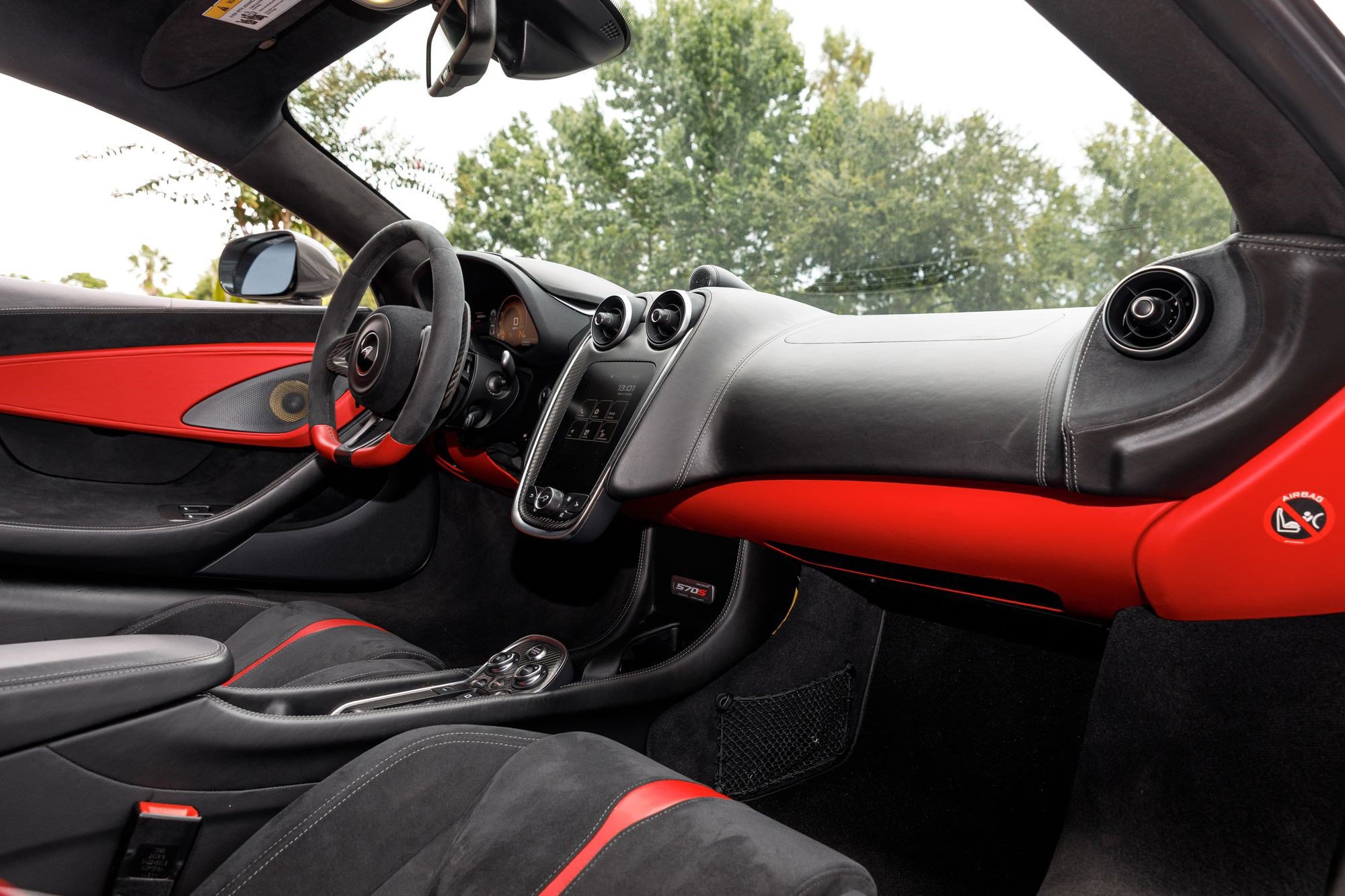 Used 2019 McLaren 570S Coupe RWD image 31