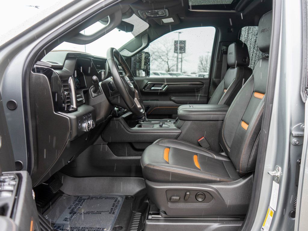 Used 2025 GMC Sierra 3500 AT4 w/ AT4 Premium Plus Package image 11