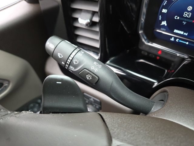 Used 2025 Chevrolet Silverado 1500 LT Trail Boss w/ Convenience Package II AWD/4WD image 71