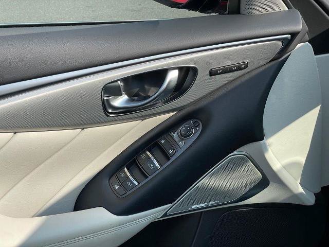 Certified 2022 INFINITI Q50 Luxe w/ Cargo Package AWD/4WD image 11