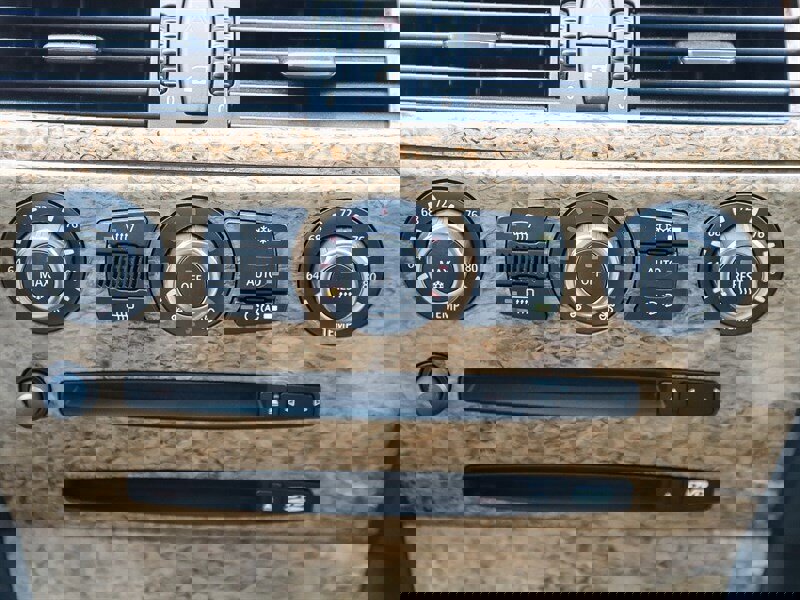 Used 2006 BMW 650i Convertible image 17