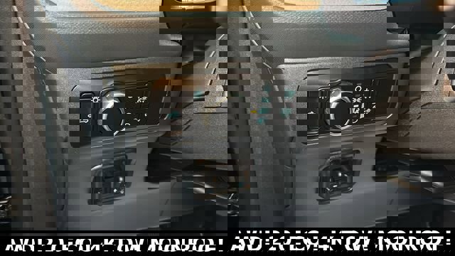 New 2026 Ford Maverick Lariat w/ 4K Tow Package image 9