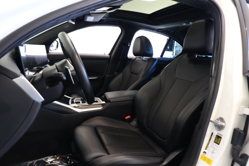 Used 2023 BMW M340i RWD image 18