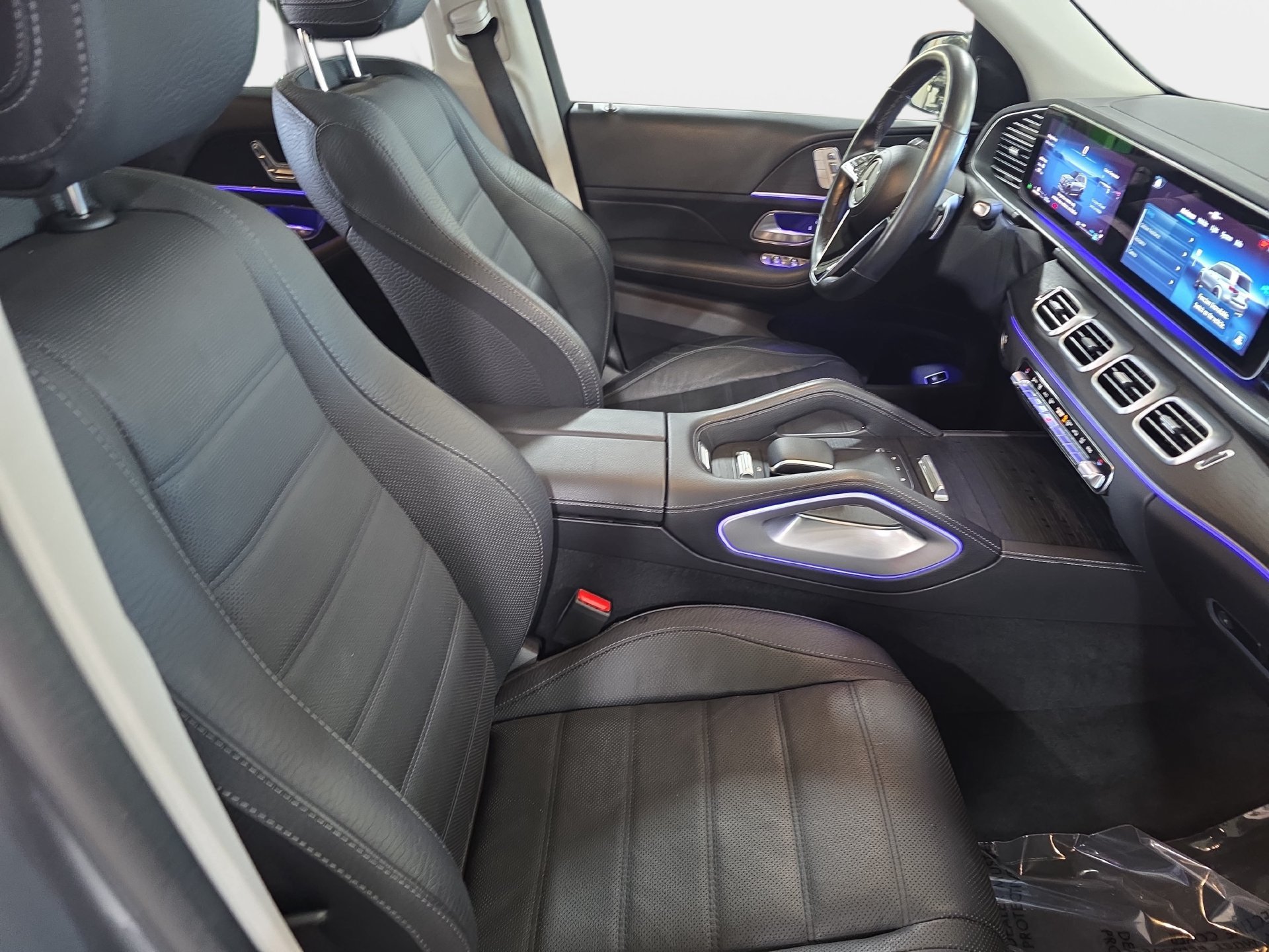 Used 2024 Mercedes-Benz GLS 450 4MATIC image 10