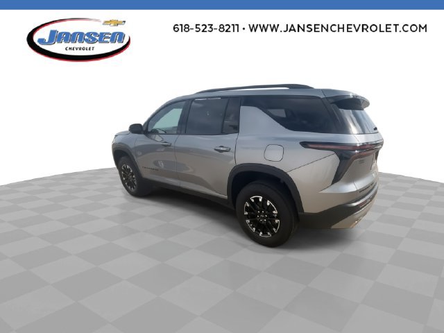 Used 2026 Chevrolet Traverse Z71 w/ LPO, Floor Liner Package AWD/4WD image 6