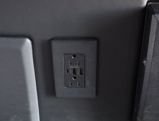 Used 2021 Mercedes-Benz Sprinter 3500 image 79