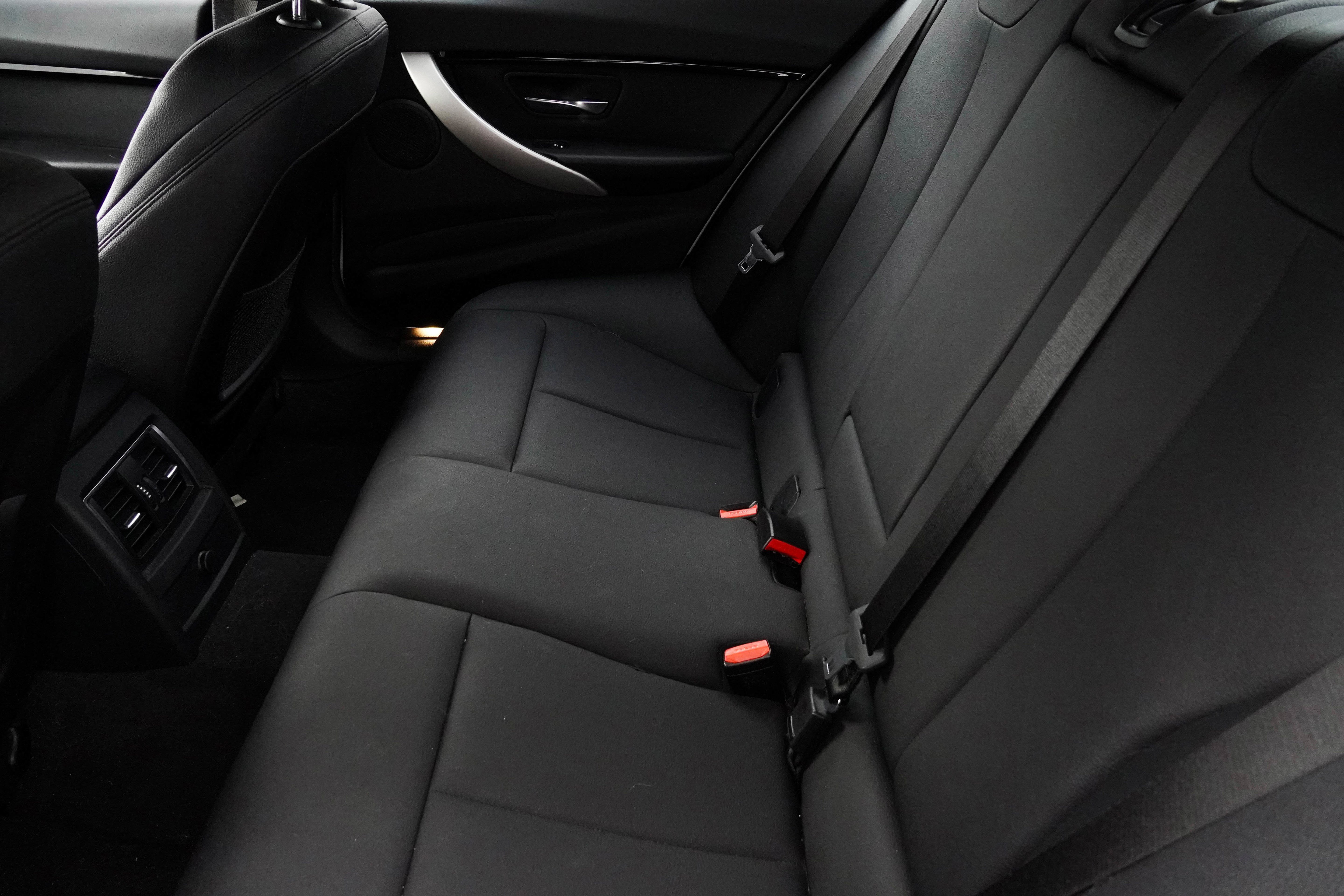 Used 2017 BMW 330i Sedan image 34