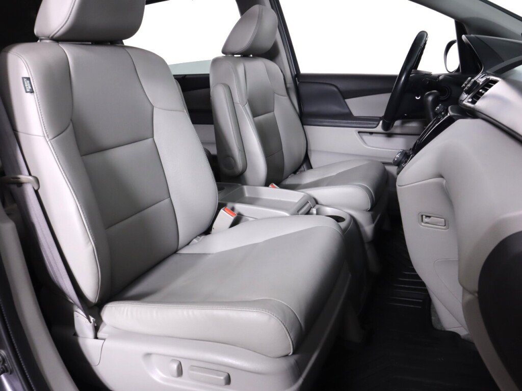 Used 2016 Honda Odyssey EX-L image 43