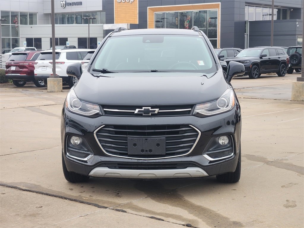 Used 2019 Chevrolet Trax Premier w/ Midnight Edition image 3