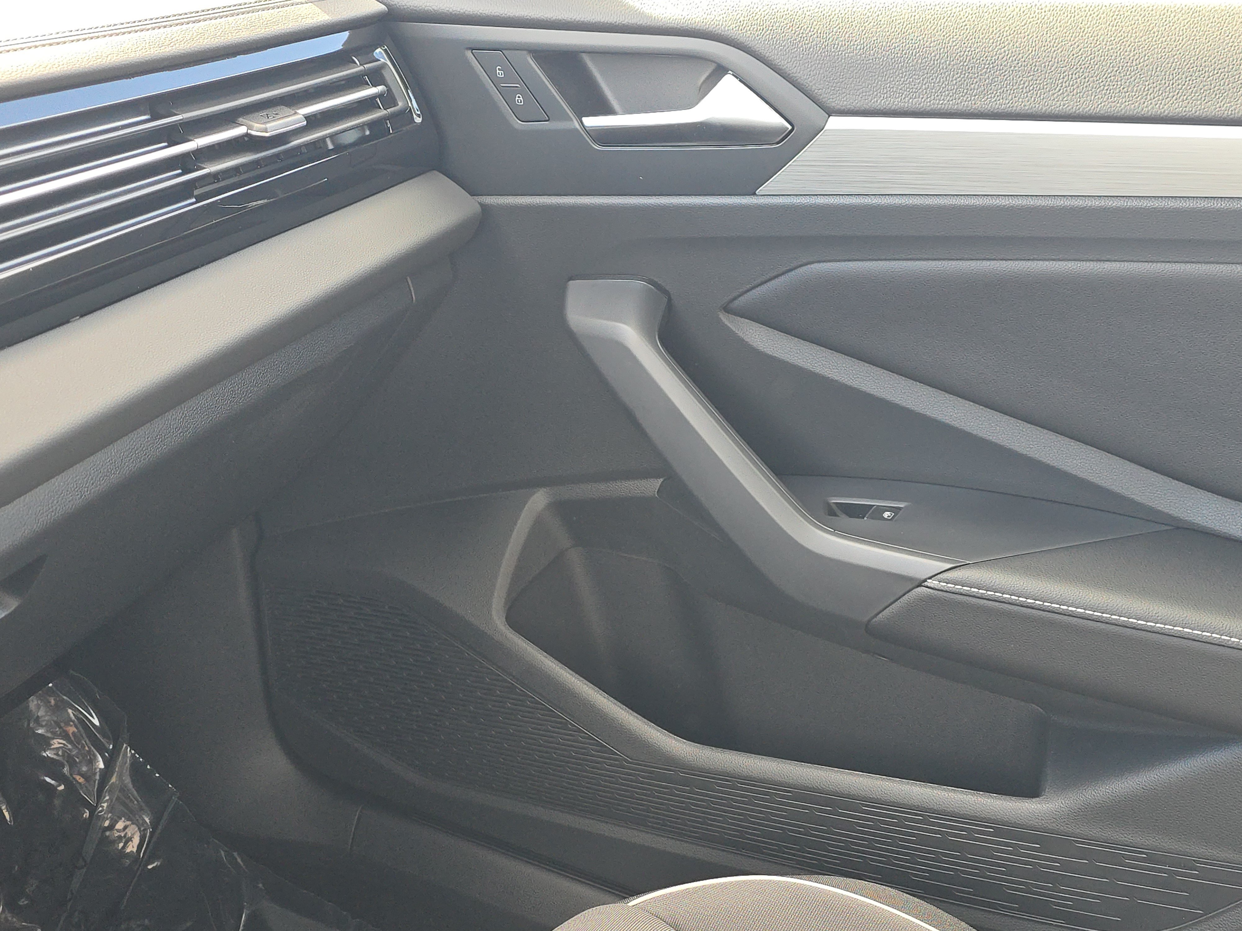 New 2026 Volkswagen Jetta Sport FWD image 24