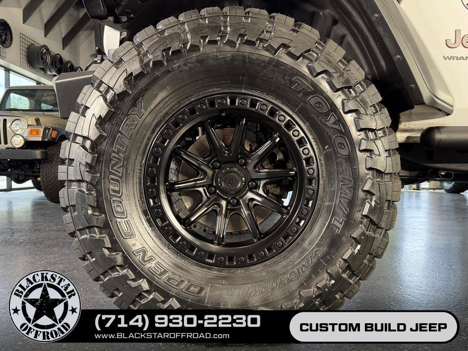Used 2025 Jeep Wrangler Unlimited Rubicon AWD/4WD image 25