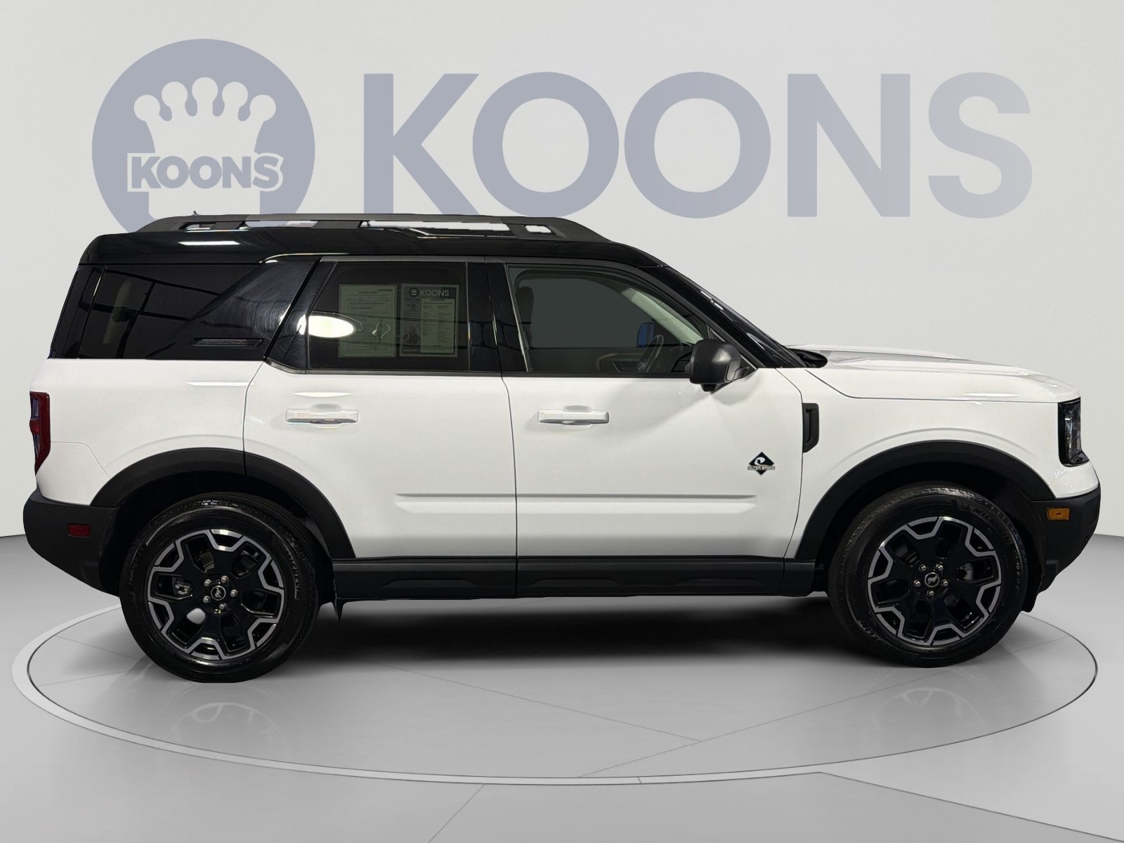 Used 2025 Ford Bronco Sport Outer Banks w/ Outer Banks Tech Package+ AWD/4WD image 8