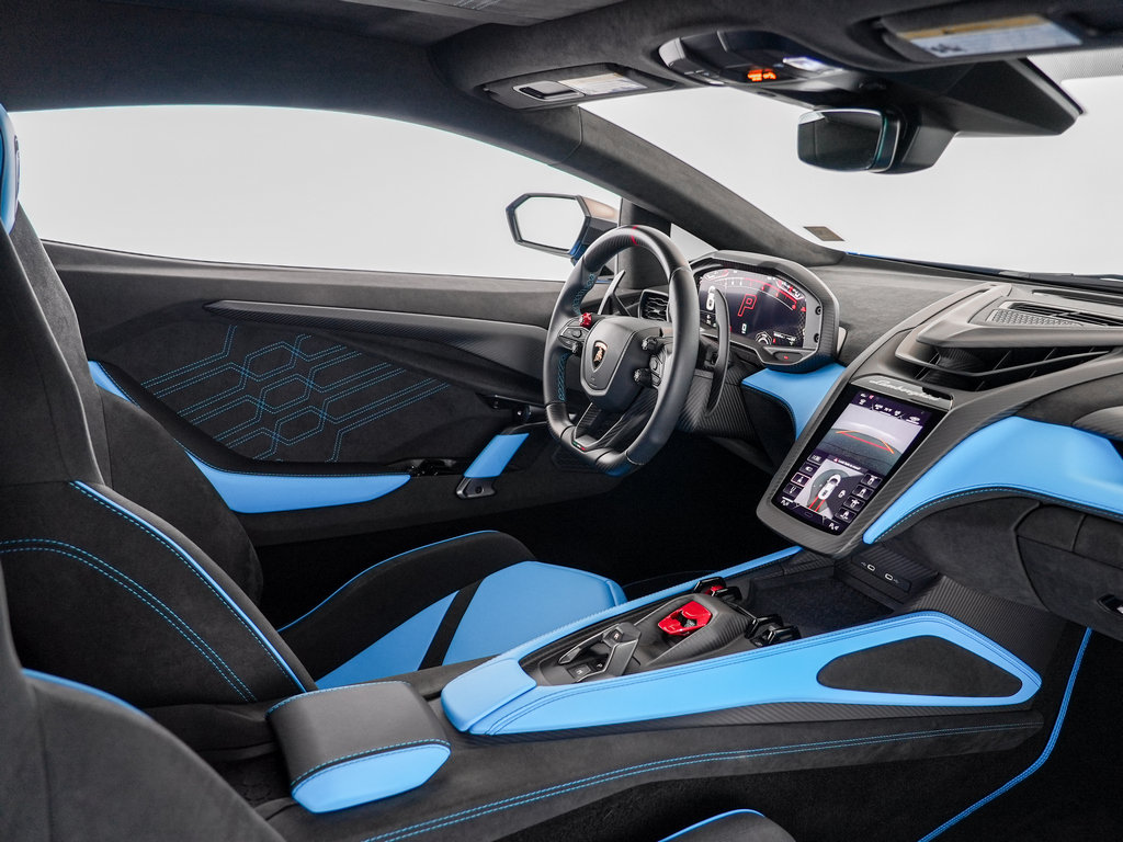 Used 2026 Lamborghini Revuelto AWD/4WD image 25