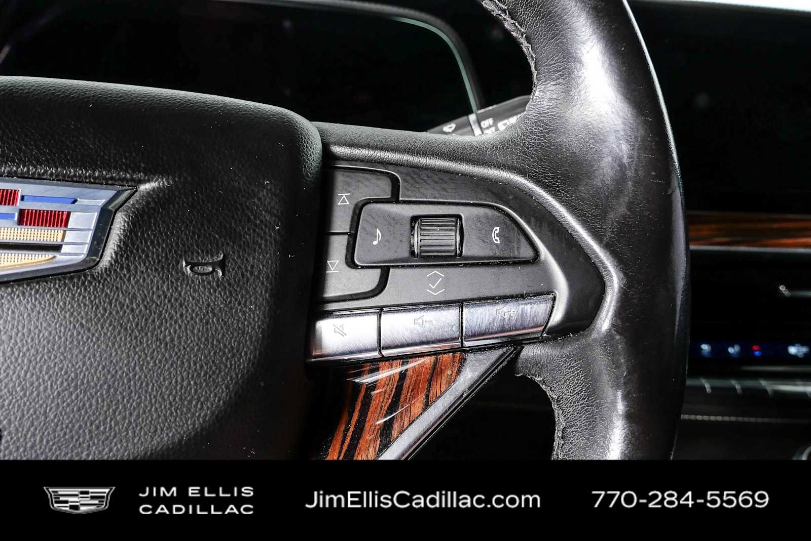 Used 2021 Cadillac Escalade Luxury RWD image 12