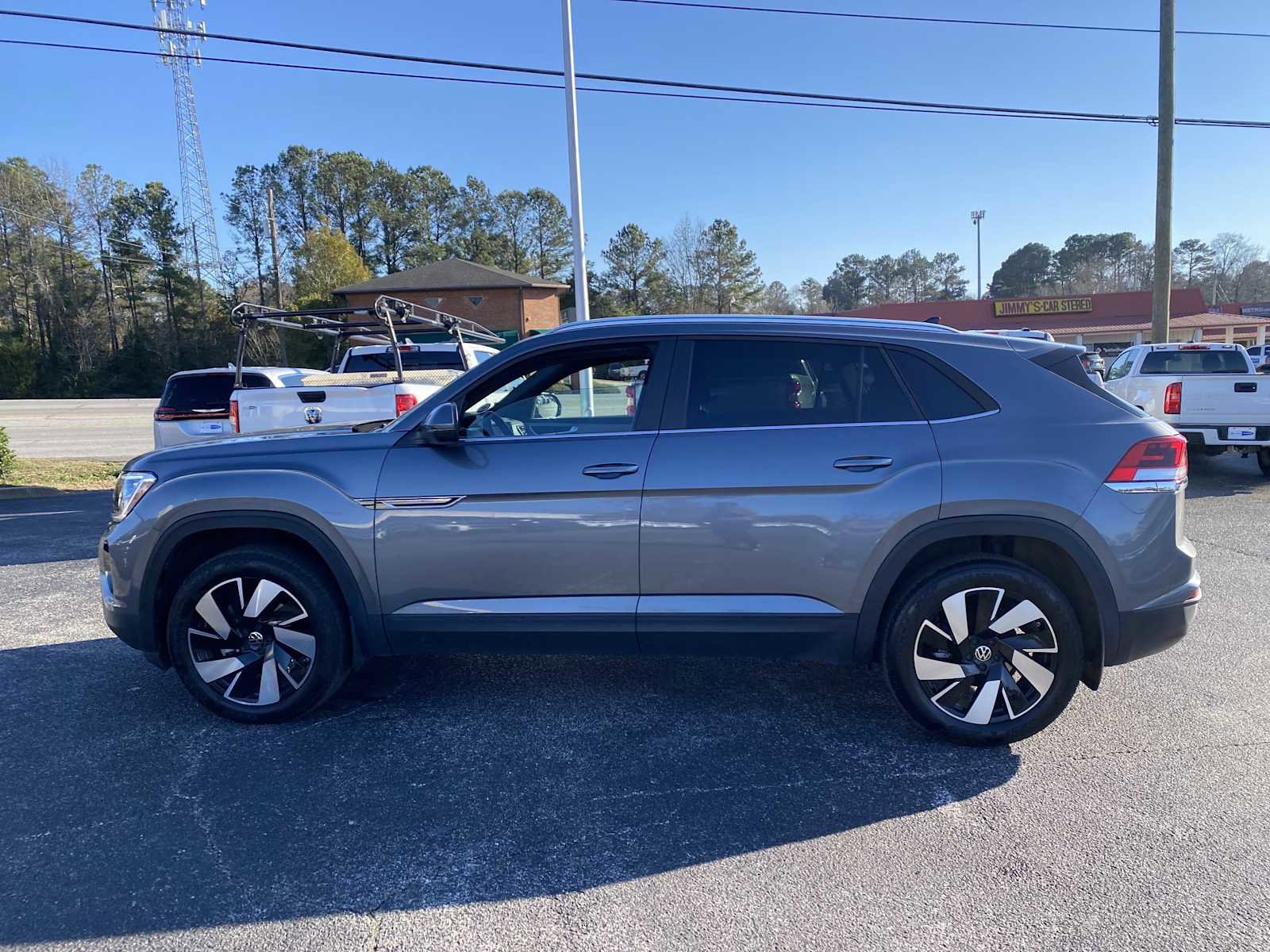 Used 2024 Volkswagen Atlas Cross Sport SE image 8