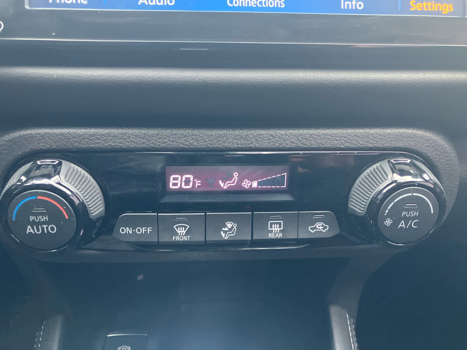 Used 2024 Nissan Kicks SR image 22