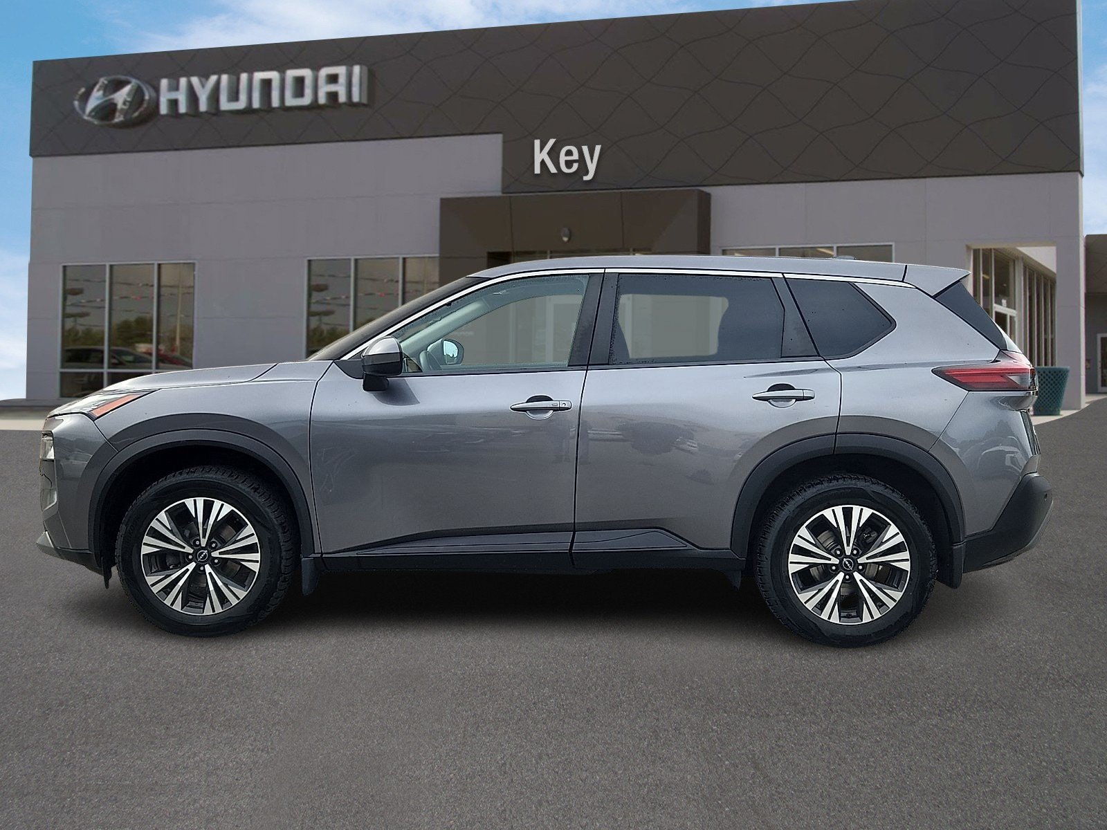 Used 2023 Nissan Rogue SV AWD/4WD image 6