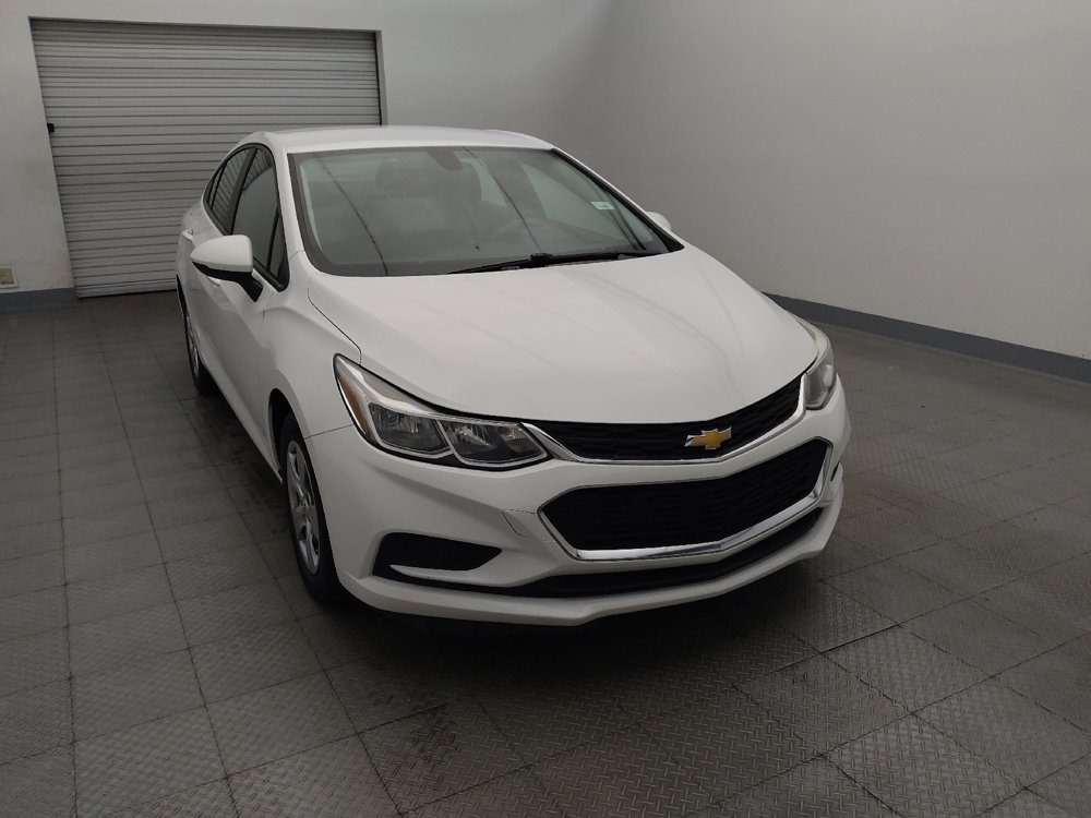Used 2018 Chevrolet Cruze LS w/ LS Fleet Convenience Package FWD image 14