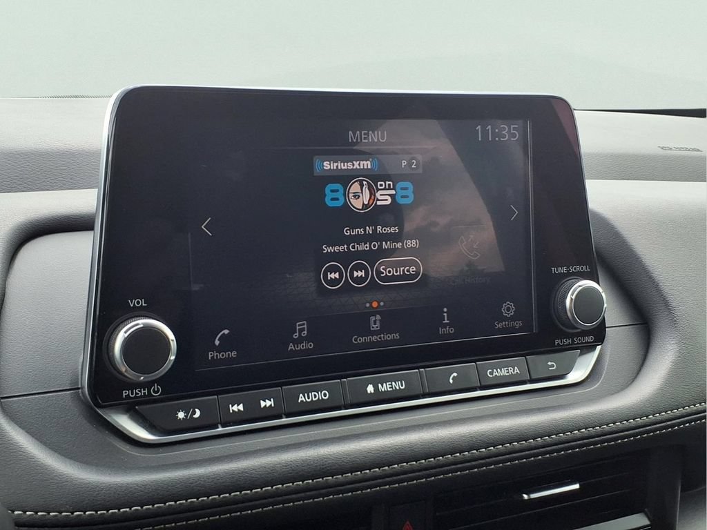Used 2024 Nissan Rogue SV FWD image 5