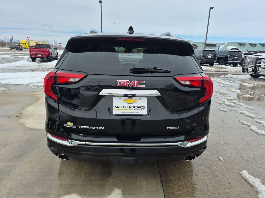 Used 2020 GMC Terrain Denali w/ Denali Premium Package image 4