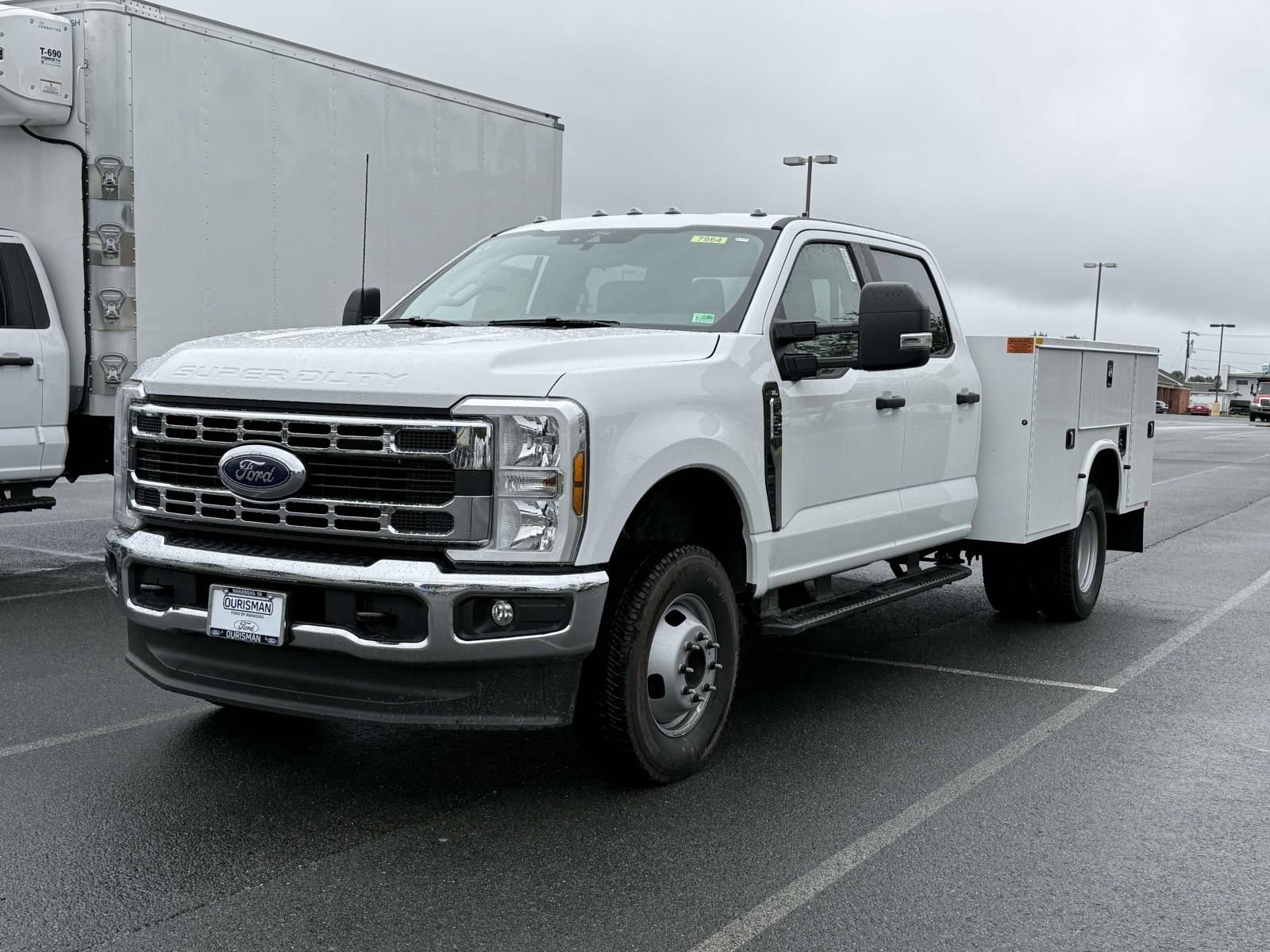 New 2025 Ford F350 XL w/ XL Chrome Package image 5