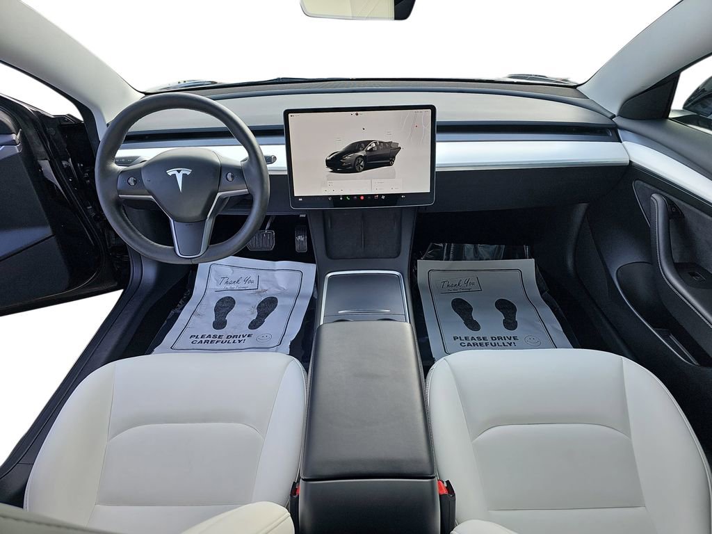 Used 2023 Tesla Model 3 Standard Range image 12