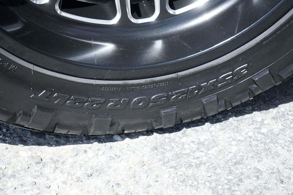 Used 2024 Chevrolet Silverado 3500 LTZ w/ LTZ Convenience Package AWD/4WD image 46