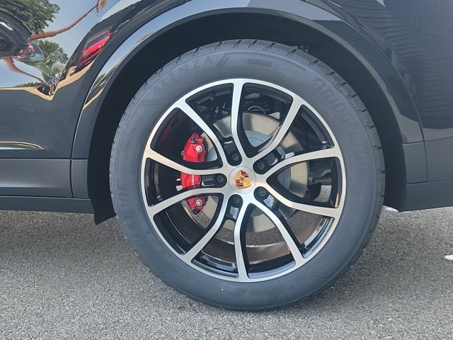 New 2026 Porsche Cayenne S AWD/4WD image 14
