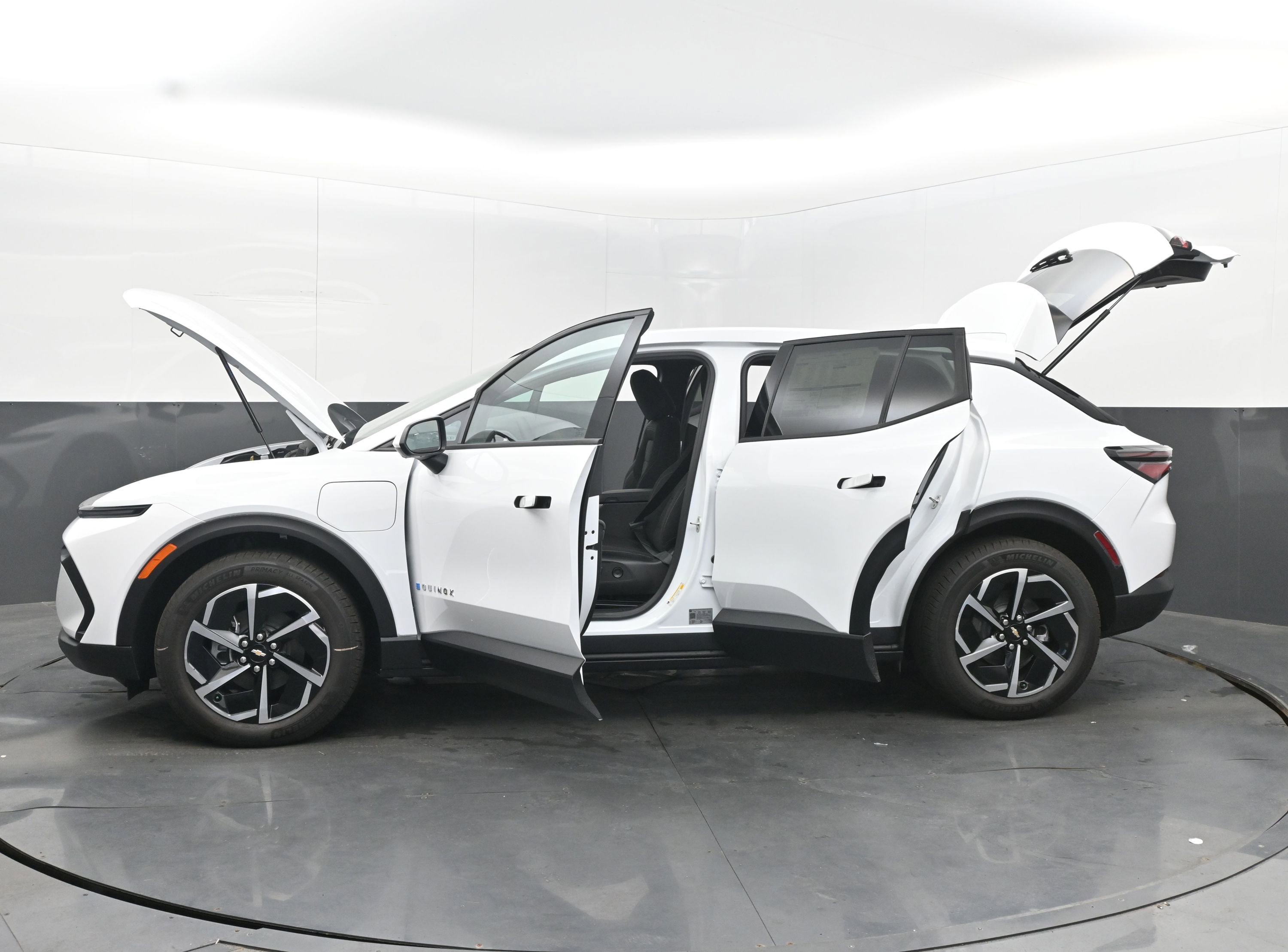 New 2026 Chevrolet Equinox EV LT image 39
